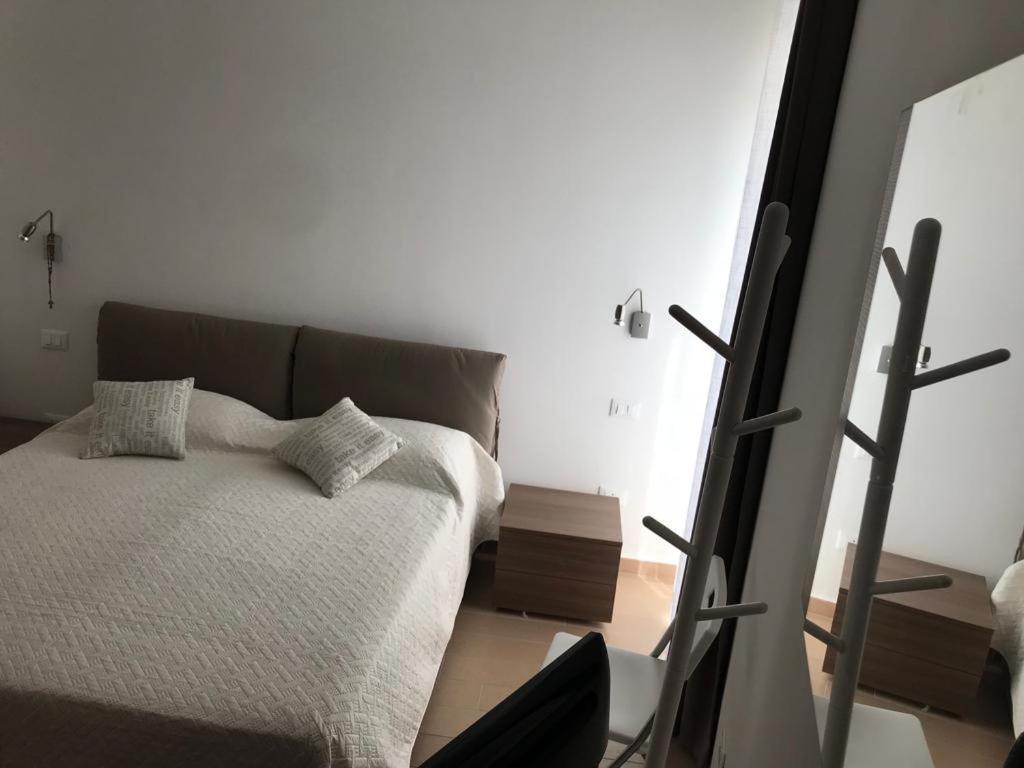 5 Miles Apt Apartment Rocca Cinquemiglia Exterior photo
